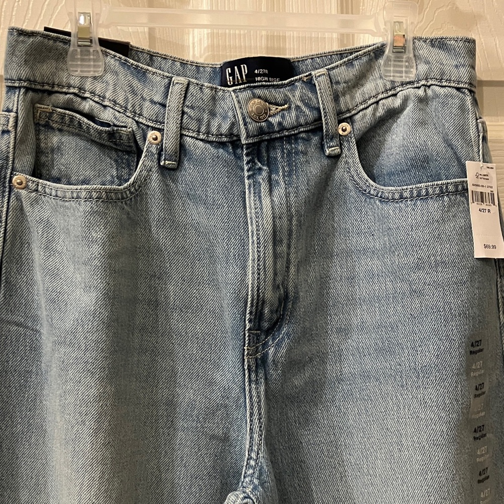 GAP Women's Light Blue Relaxed Straight Jeans - Picture 3 of 7